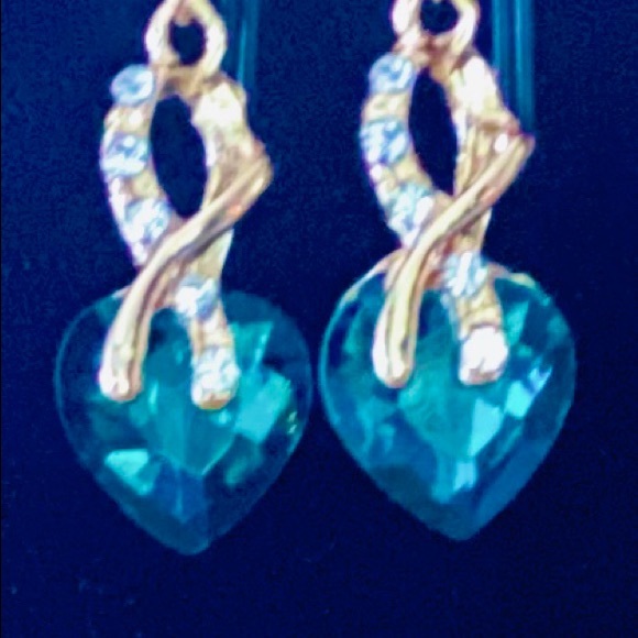 💕Gorgeous Emerald Green Crystal Heart NecklaceSet - Picture 4 of 6